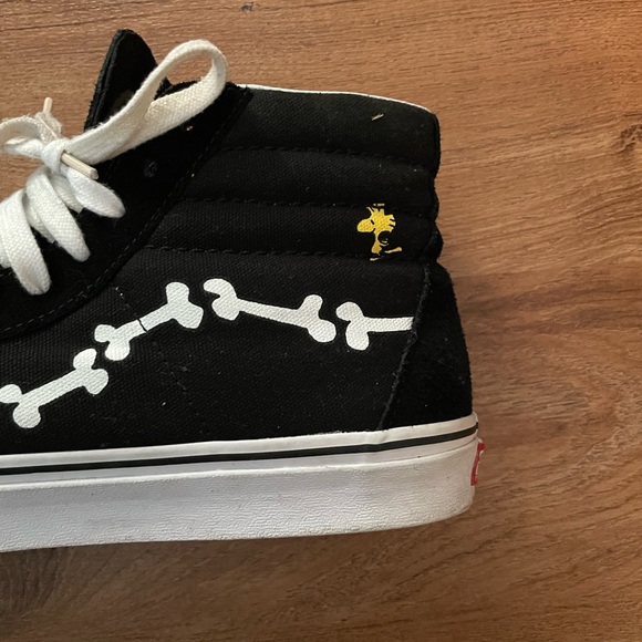 Vans Sk8-Hi Blk/wht “Peanut Movie Edition” Sz. 10       100% Authentic - Picture 6 of 6